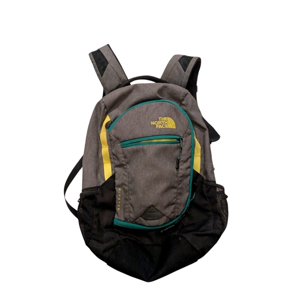 North Face‎ Pivoter Backpack, Gray.
